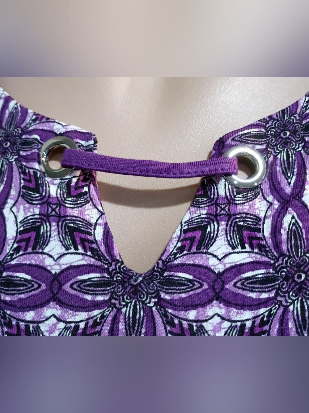 Catherines Women’s 3X Sleeveless Top - Picture 3 of 5